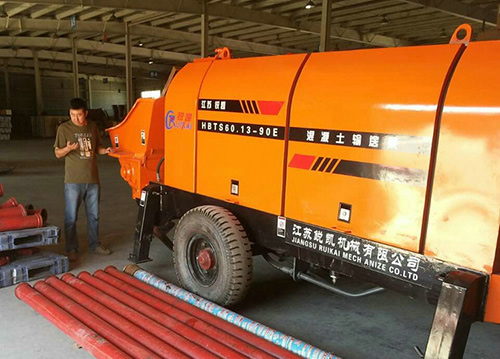 小型混凝土輸送泵在農(nóng)村建設(shè)中的作用